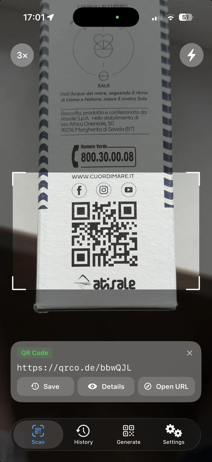 QRectly reading a QR code on a product box, with the decoded link and Save, Details and Open URL actions